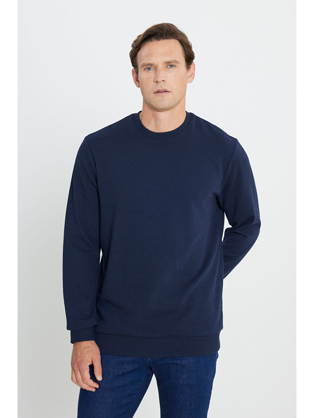 Erkek Lacivert 2 İplik Sıcak Tutan Standart Fit Normal Kesim Bisiklet Yaka Dokulu Sweatshirt