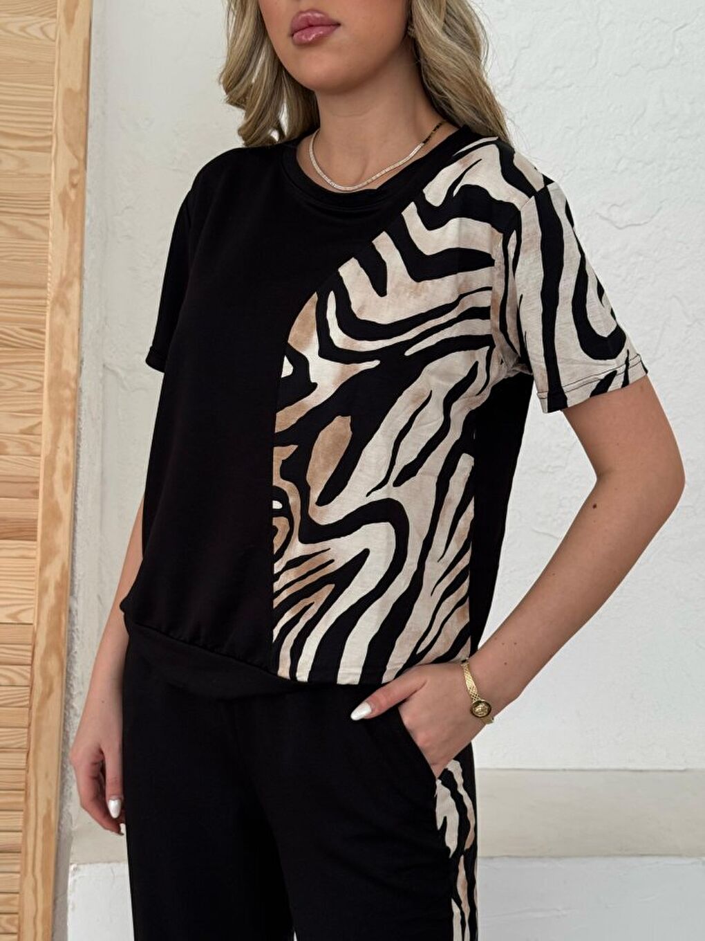 Siyah Kadın Bisiklet Yaka Kısa Kol Leopar Desen Bluz Ve Pantolon Ikili Takım-4