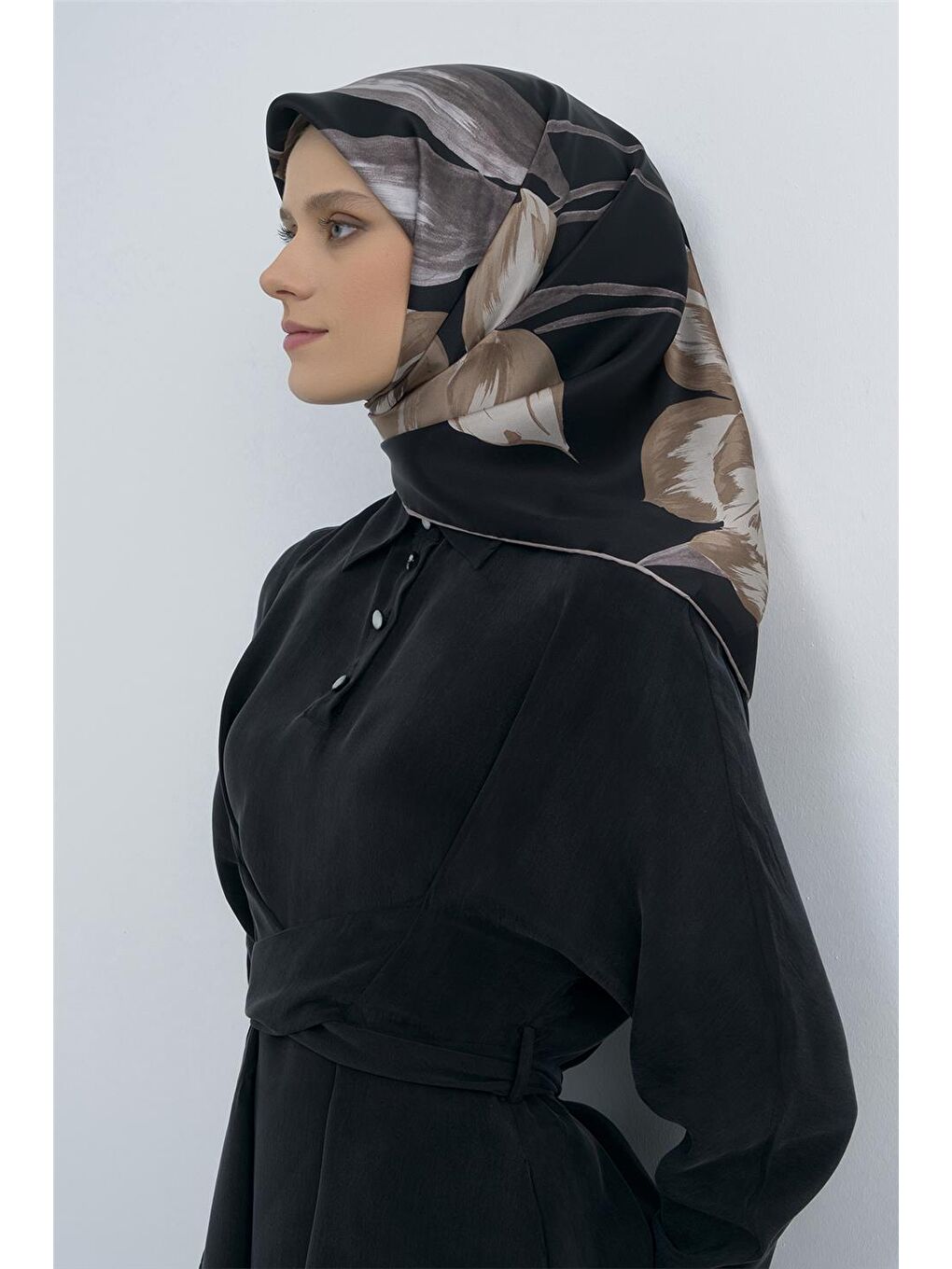 Siyah Saf İpek Twill Eşarp 9506D 06-2