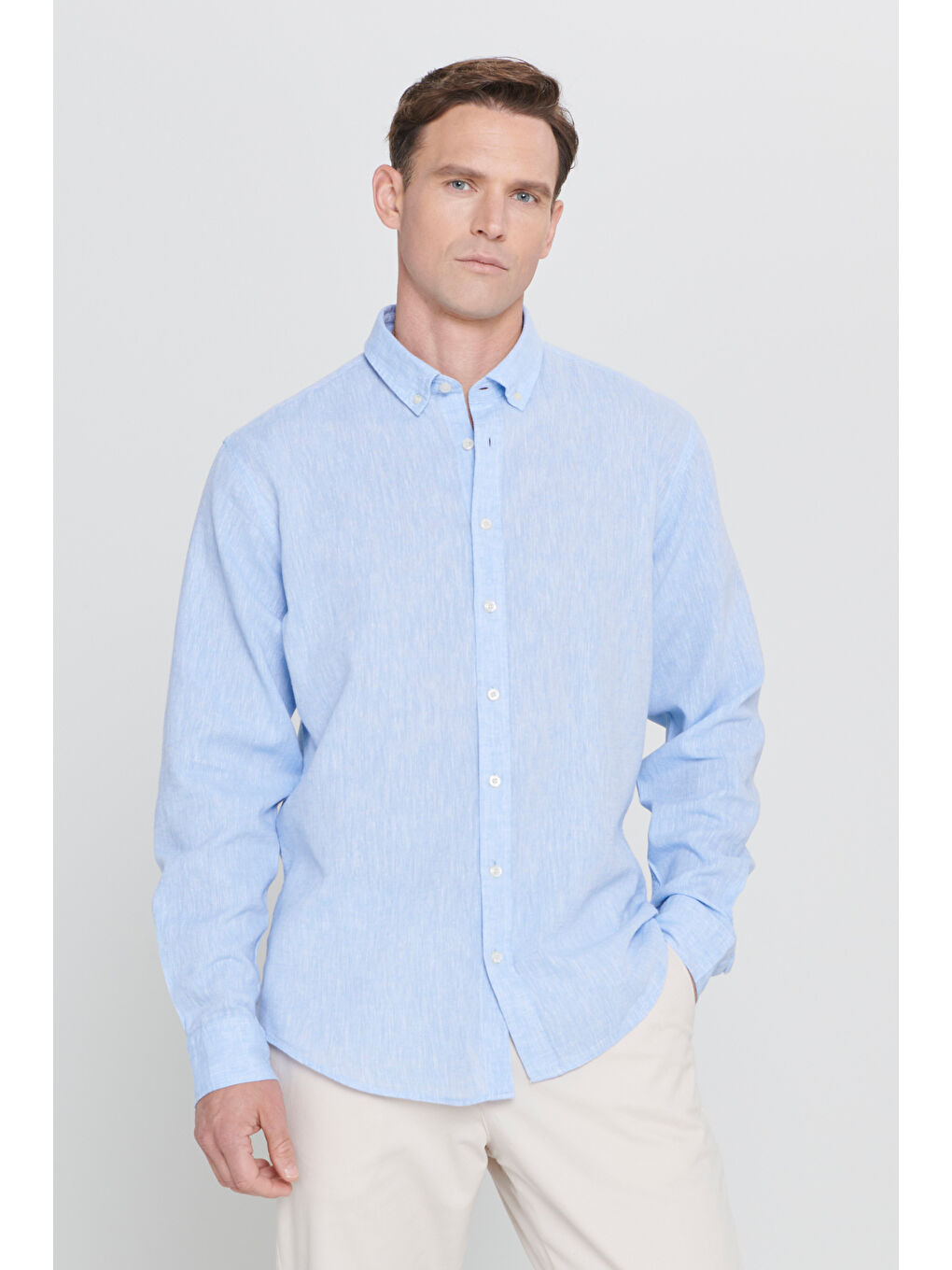 Erkek Mavi Comfort Fit Rahat Kesim Düğmeli Yaka Keten Gömlek-3