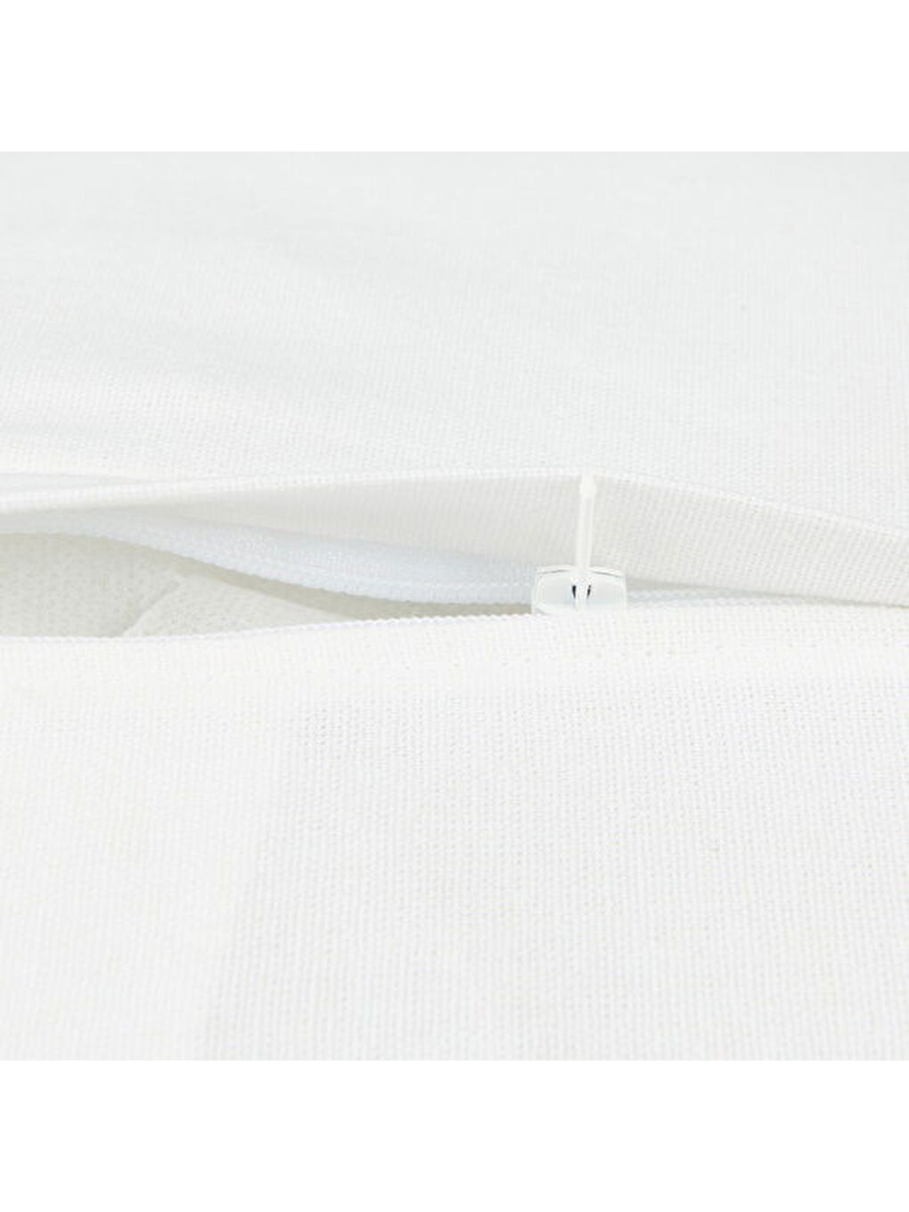 Soft Ethnic Saçak Detaylı Kırlent - Beyaz - 40x40 cm-1