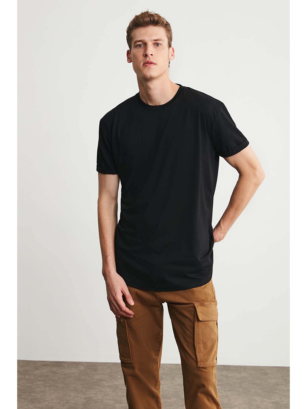 Siyah OSCAR Erkek Comfort Fit Uzun Dökümlü Kumaş SİYAH T-Shirt-3