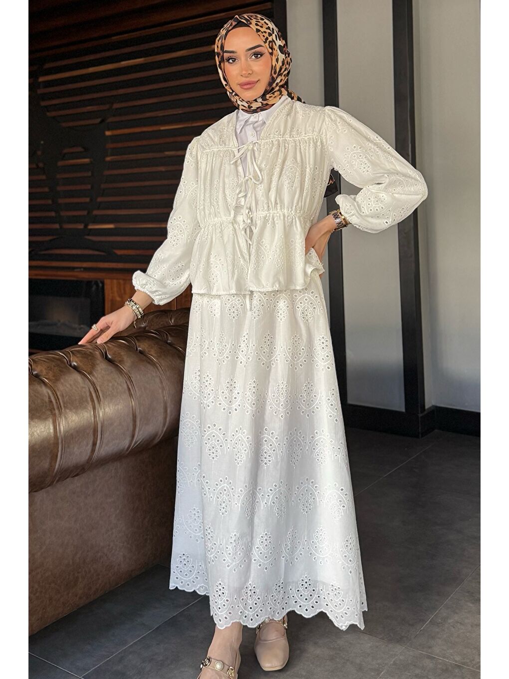Beyaz Kadın Ön Bağlamalı Fistolu Bluz Etek Tesettür İkili Takım-1
