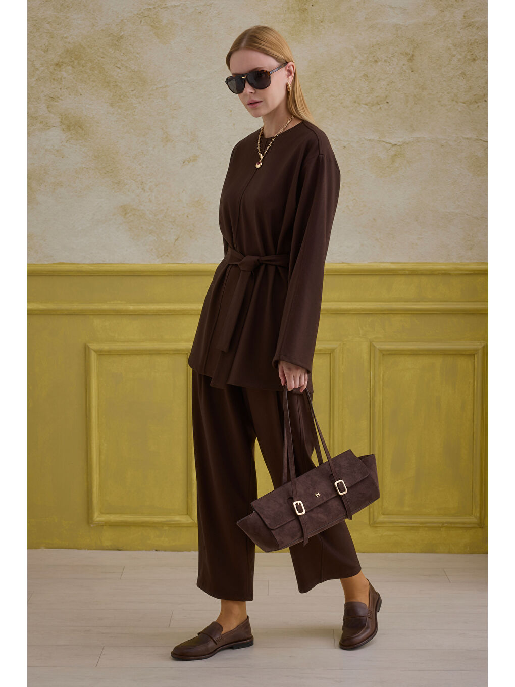 Kahverengi Minimal Takım Kahve-2