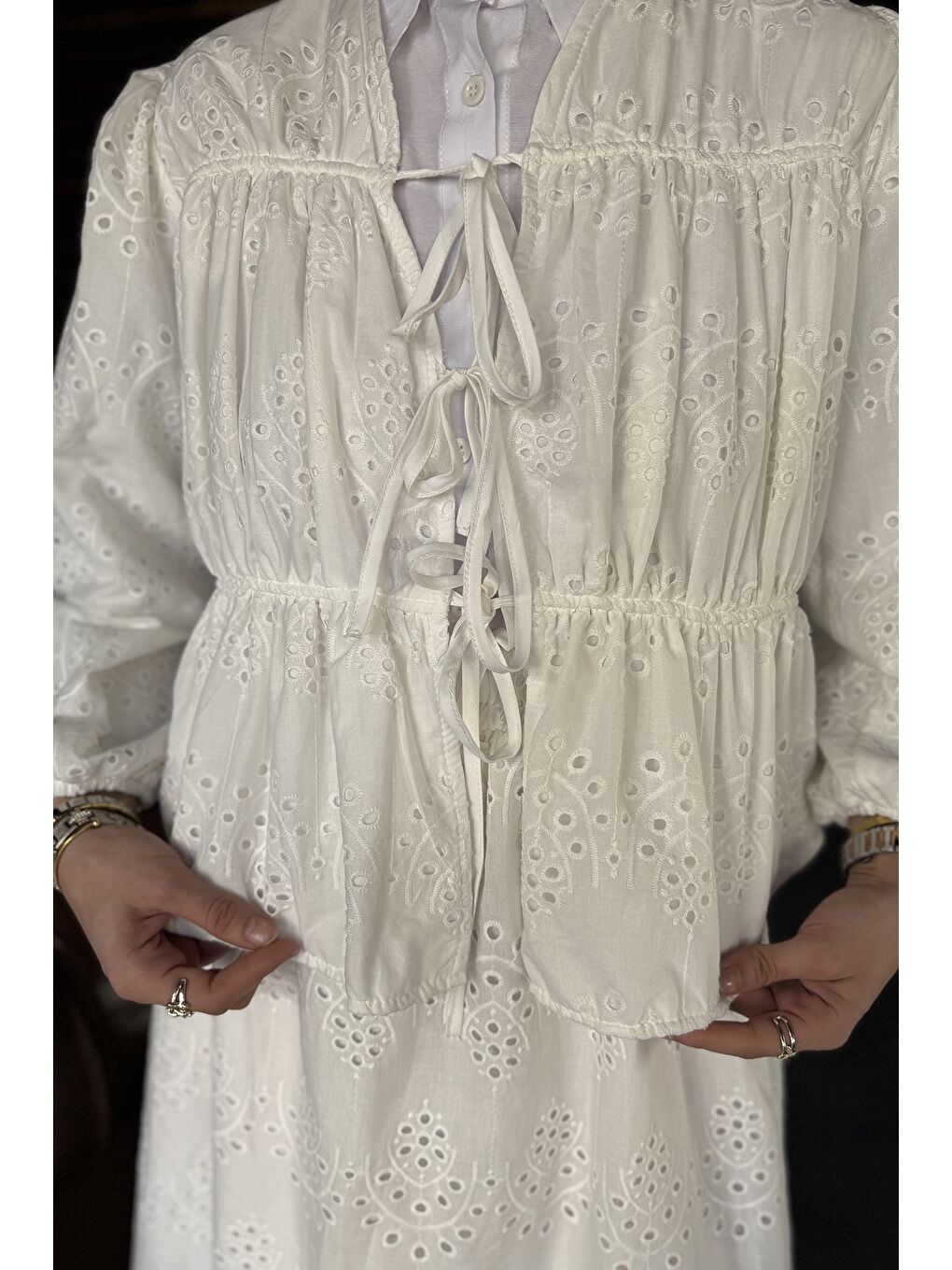 Beyaz Kadın Ön Bağlamalı Fistolu Bluz Etek Tesettür İkili Takım-4