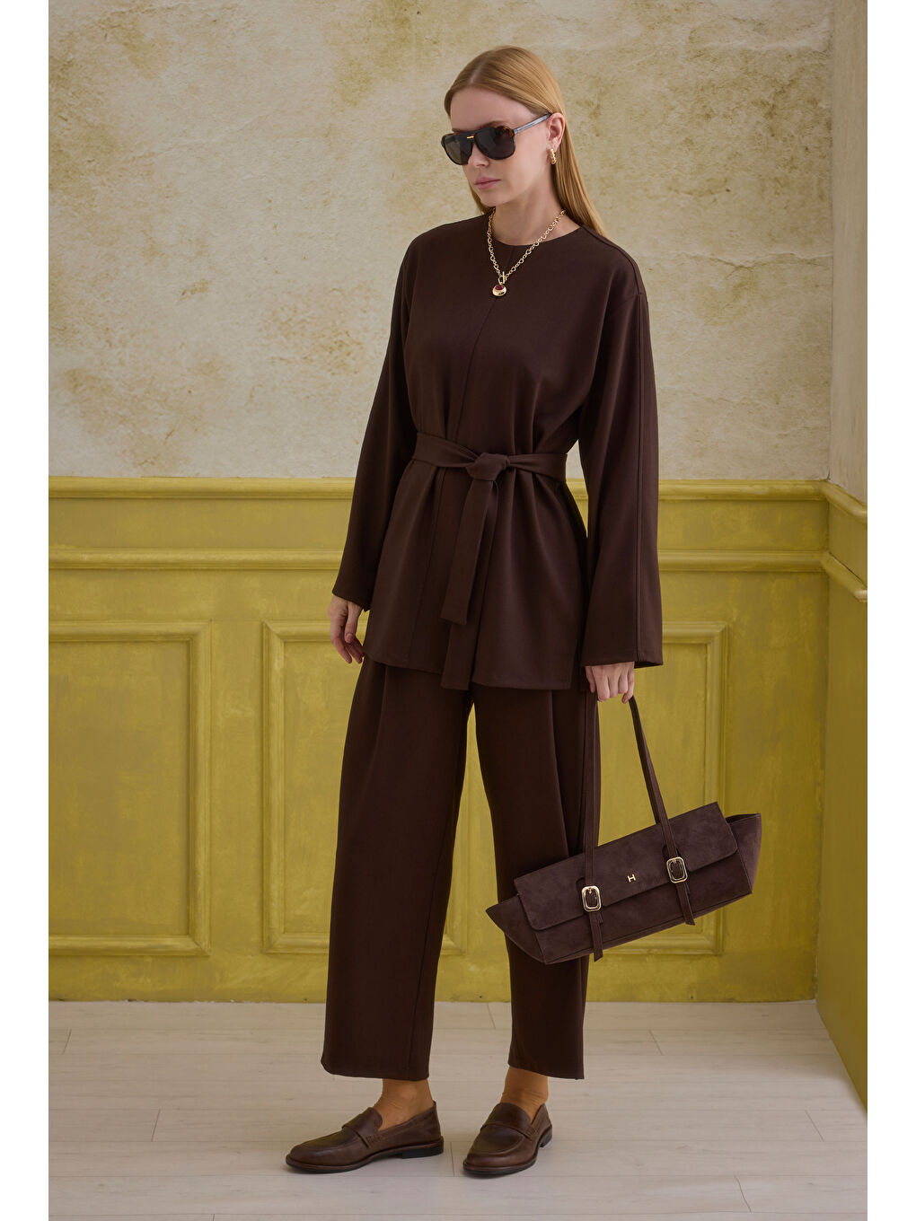 Kahverengi Minimal Takım Kahve-3