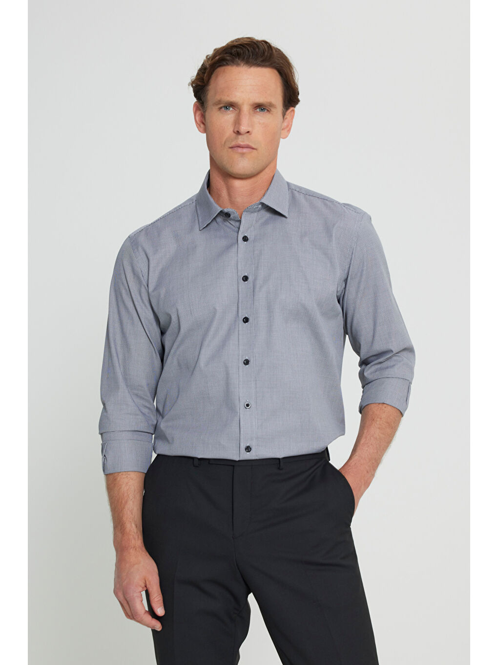 Erkek Siyah-Beyaz %100 Pamuk Comfort Fit Rahat Kesim Klasik Yaka Armürlü Gömlek