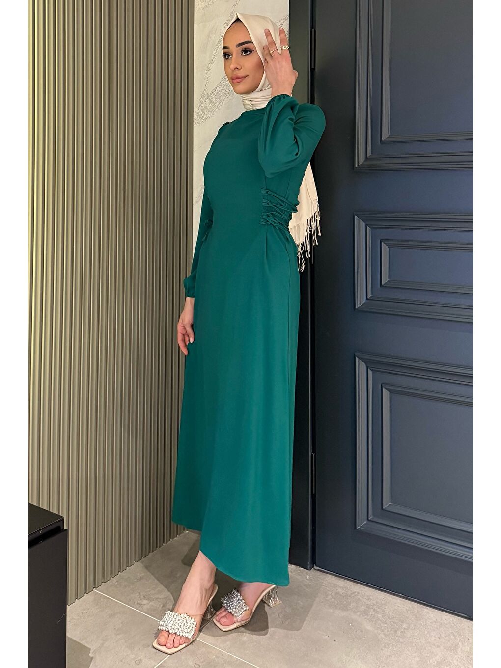 Yeşil Yan Bağlamalı Tesettür Elbise-3