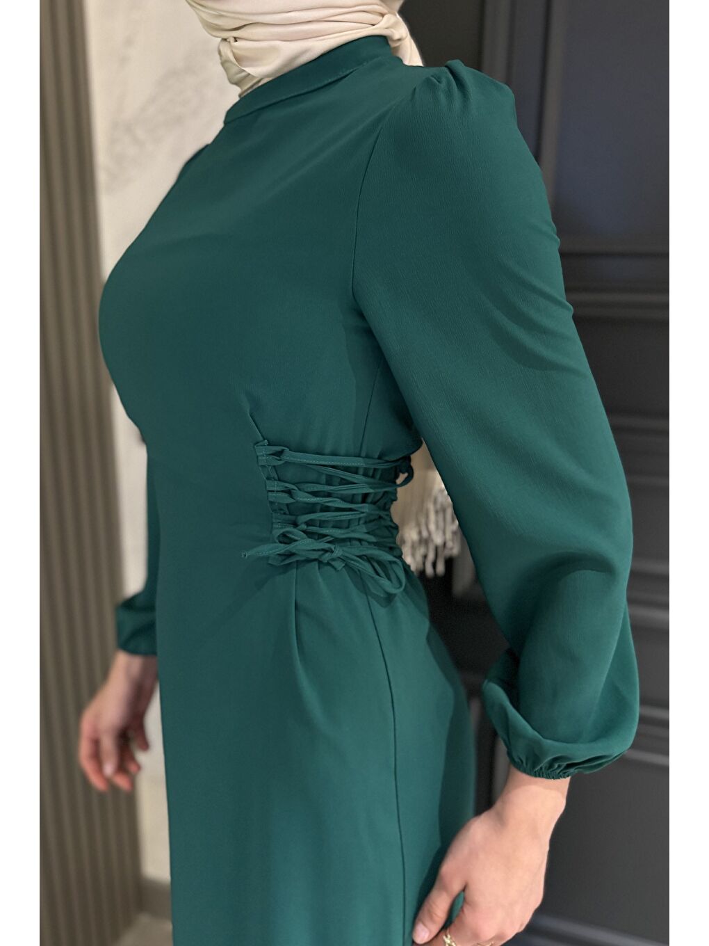 Yeşil Yan Bağlamalı Tesettür Elbise-4