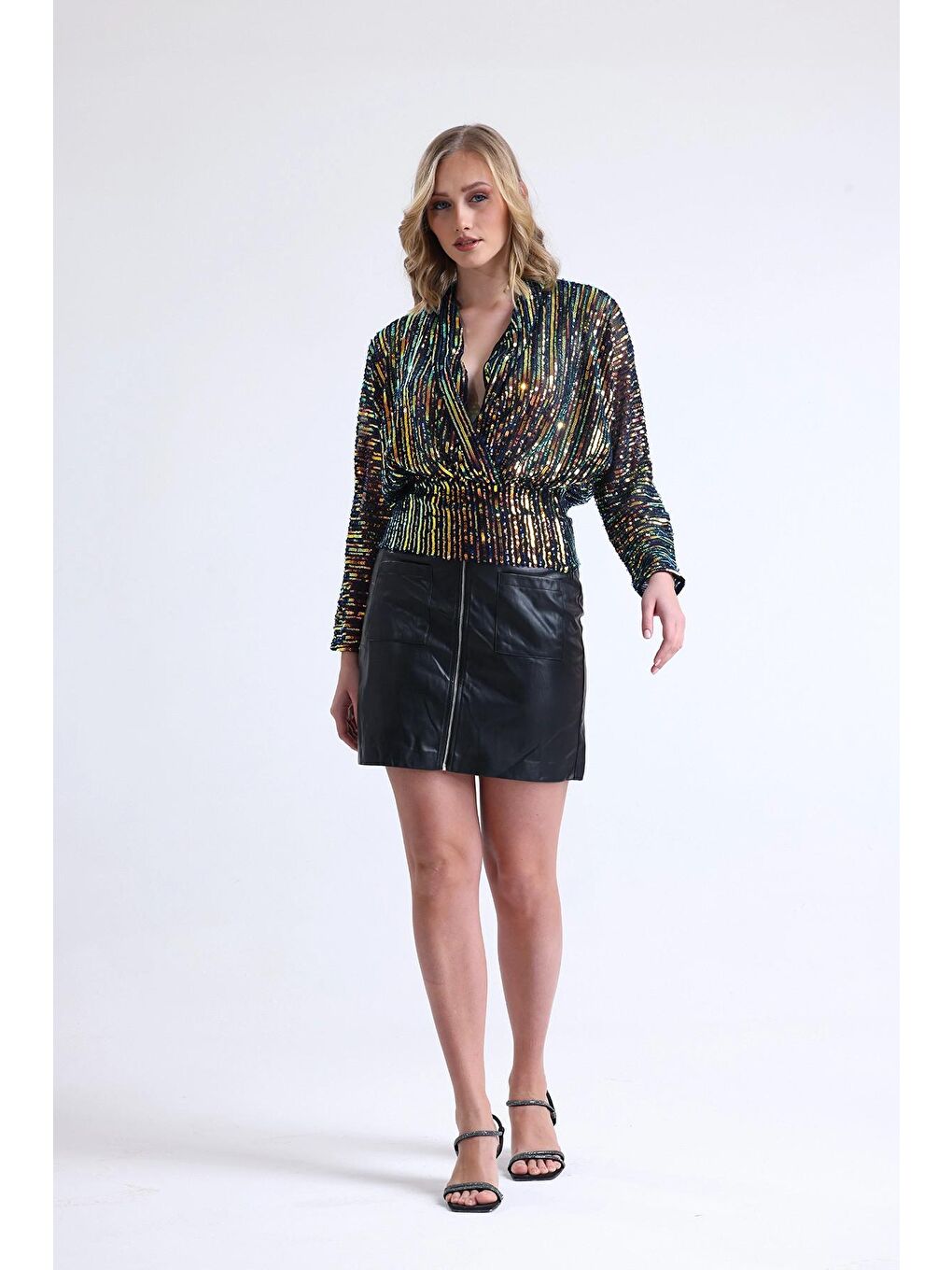 Karışık Kruvaze Yaka Beli Lastikli Uzun Kollu Payet İşlemeli Bluz SU-34-2