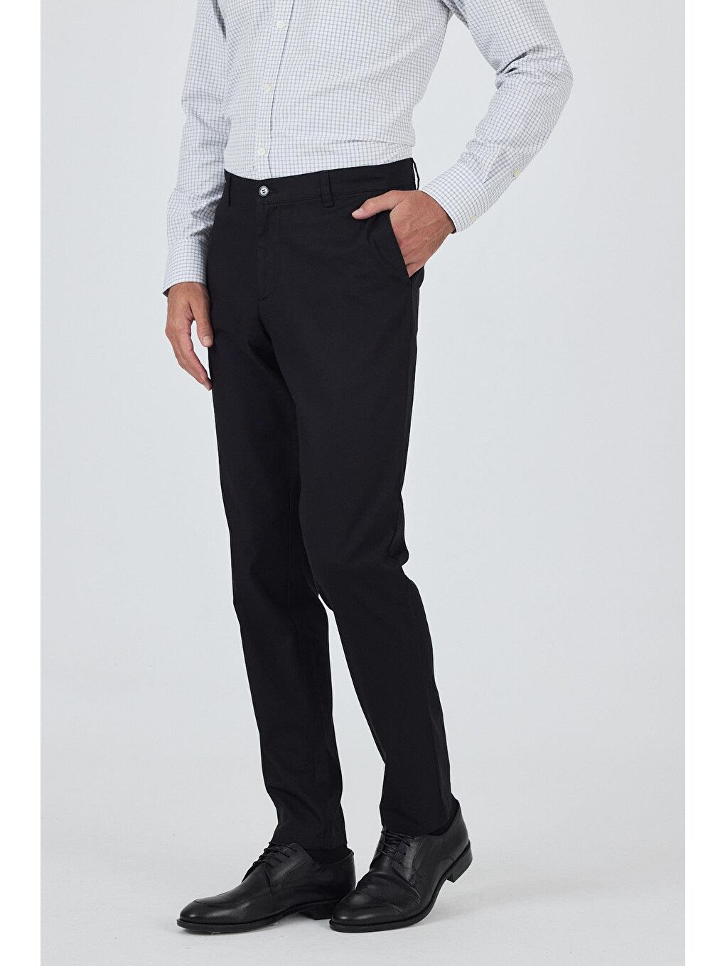 Siyah Gabardin Yan Cep Düz Paça Comfort Fit Pamuklu Casual Chino Pantolon 1003250121-3