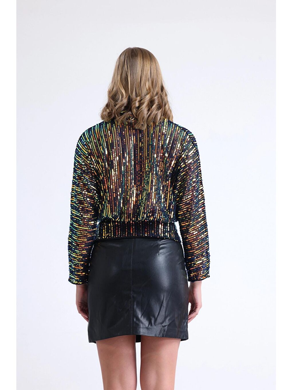 Karışık Kruvaze Yaka Beli Lastikli Uzun Kollu Payet İşlemeli Bluz SU-34-4