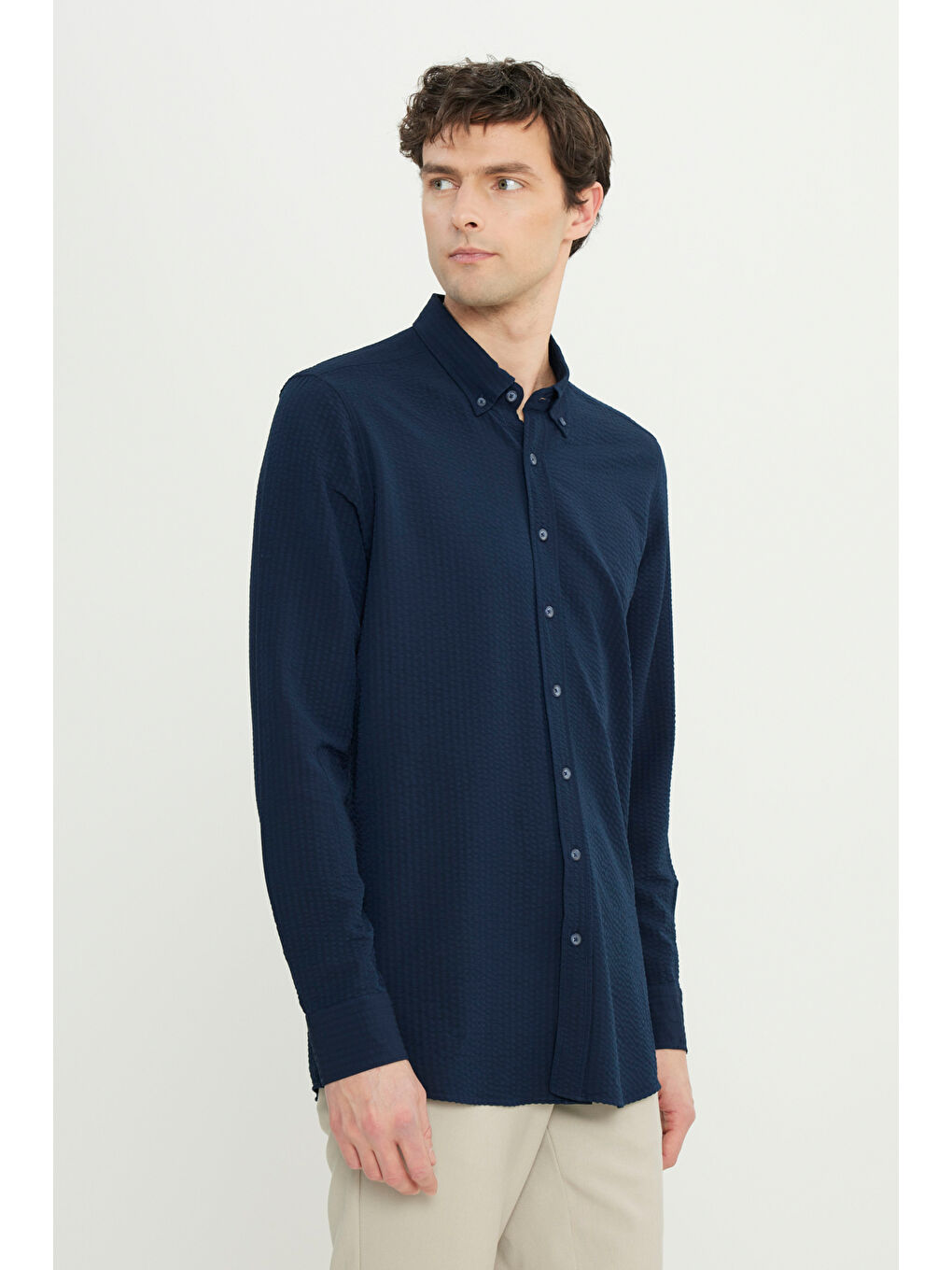 Erkek Lacivert Slim Fit Dar Kesim Düğmeli Yaka %100 Pamuk Gömlek-2