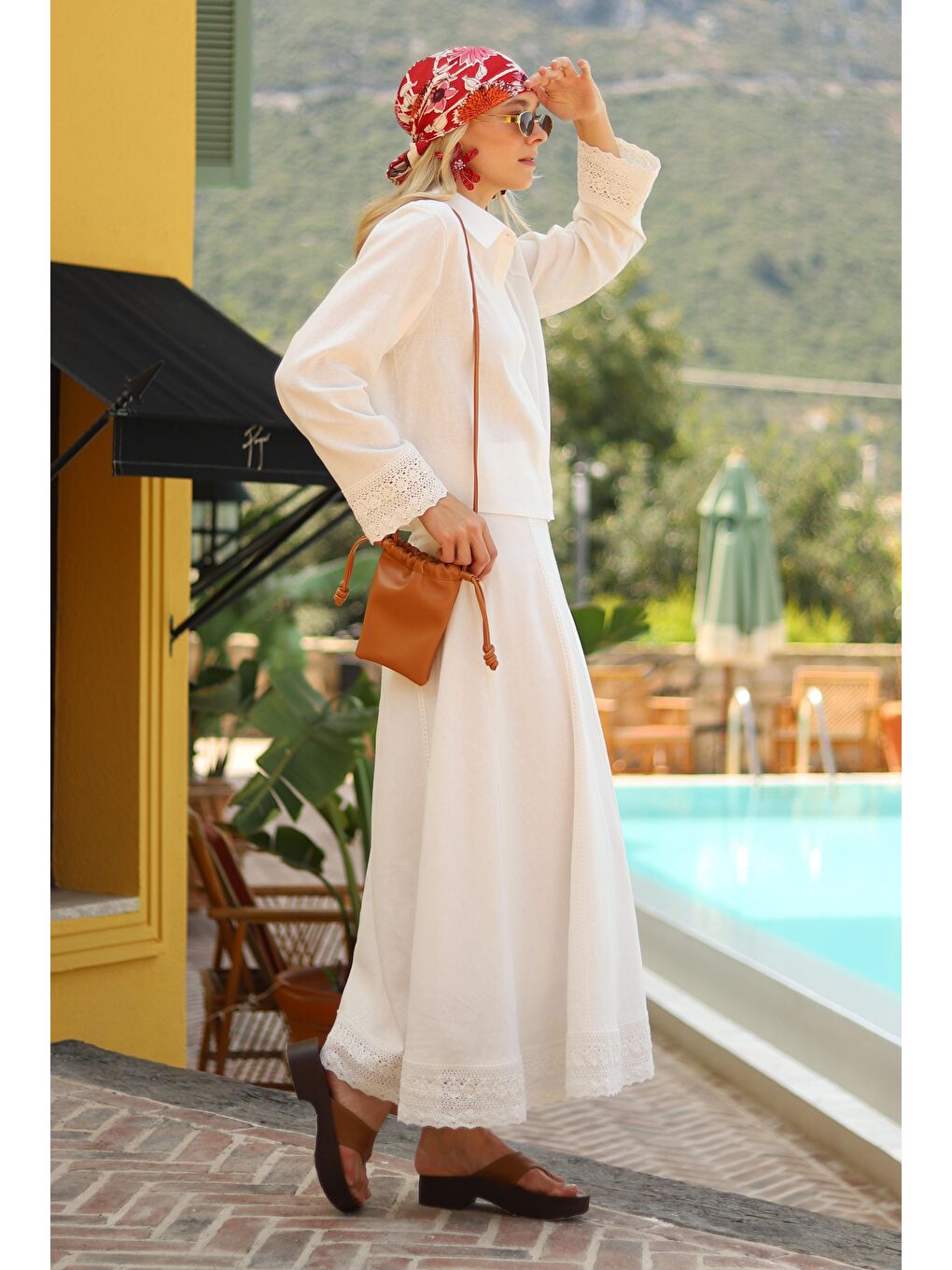 Güpürlü Keten Etekli Takım Ekru-3