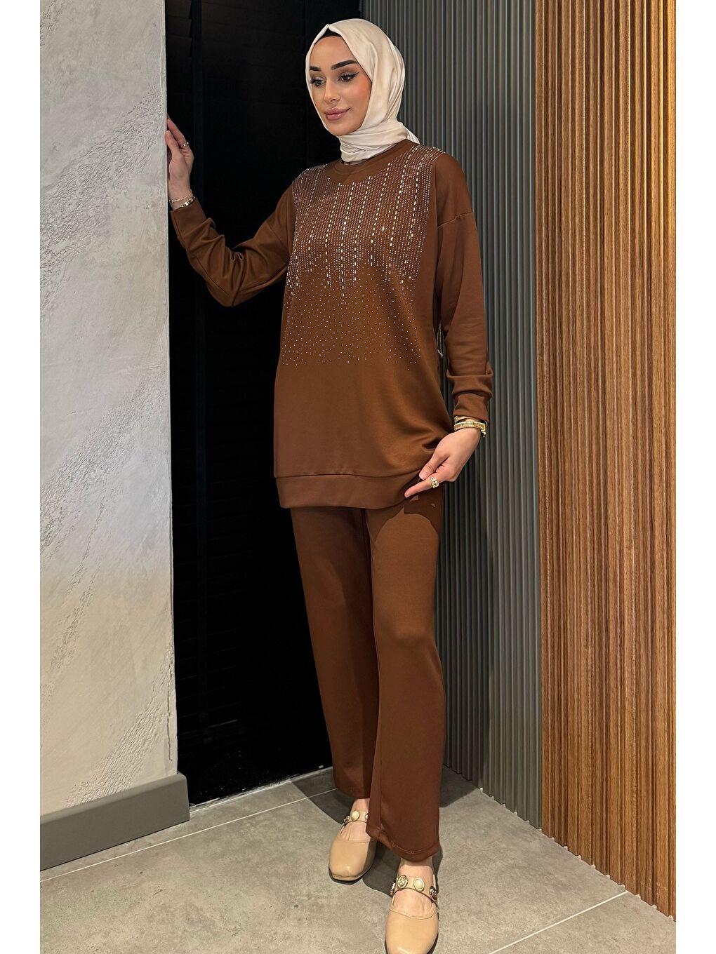 Kahverengi Büyük Beden Taşlı Tesettür Tunik Pantolon İkili Takım-2