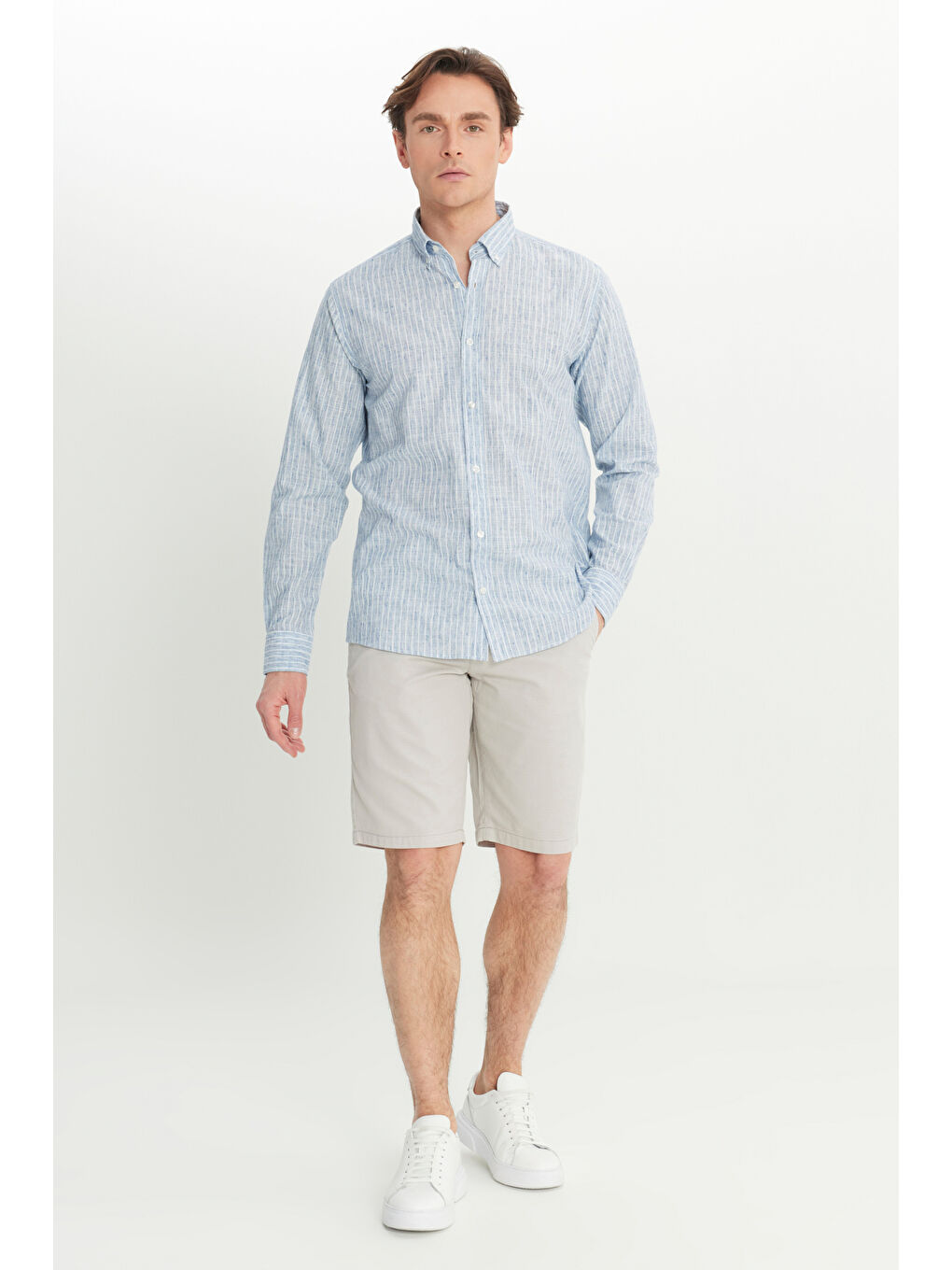 Erkek Lacivert Pamuklu Keten Comfort Fit Düğmeli Yaka Çizgili Gömlek-1