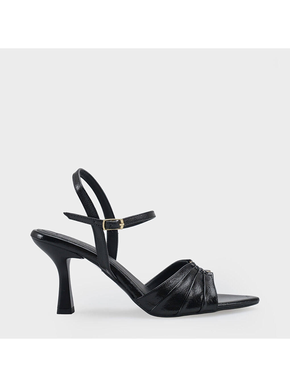 Siyah Belvia Sivri Burunlu Metalik Bilekten Bantlı Orta Topuklu Kadın Ayakkabı-1
