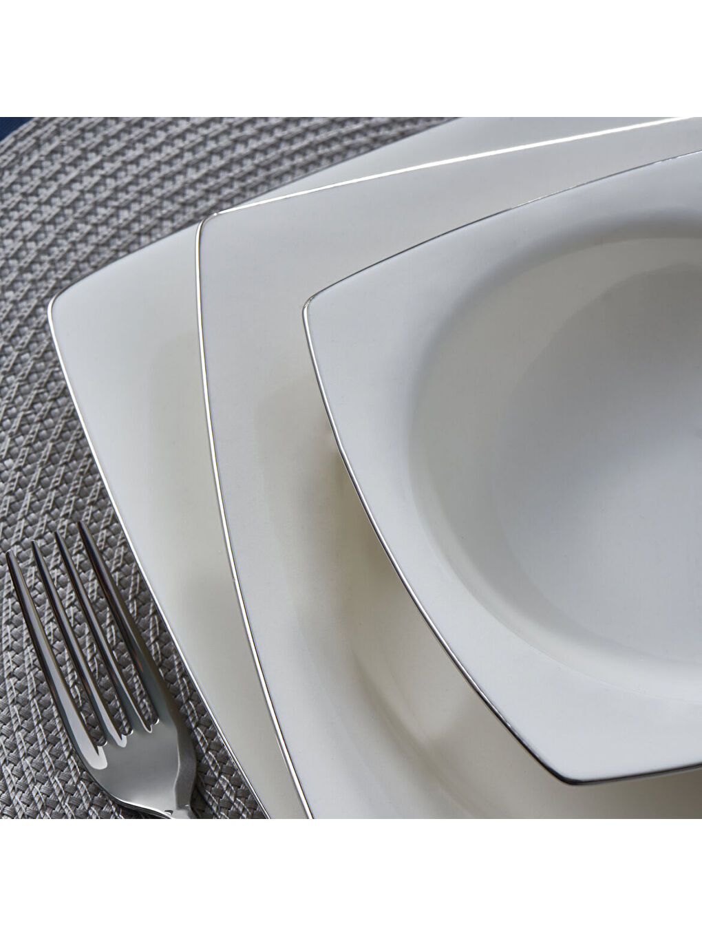 Ekru Caroline 62 Parça 12 Kişilik Kare Yemek Takımı Gümüş Yaldız 220-3