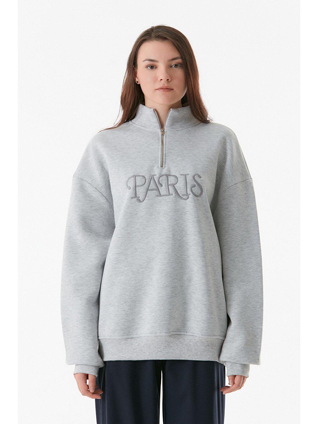 Fullamoda Gri Paris Nakışlı Dik Yaka Sweatshirt - 4