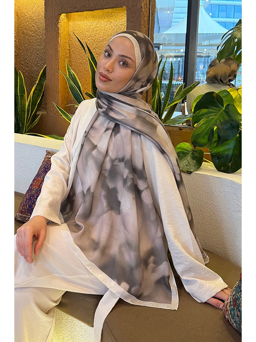 Bej Batik Desen Soft Şal Vizonrengi-1