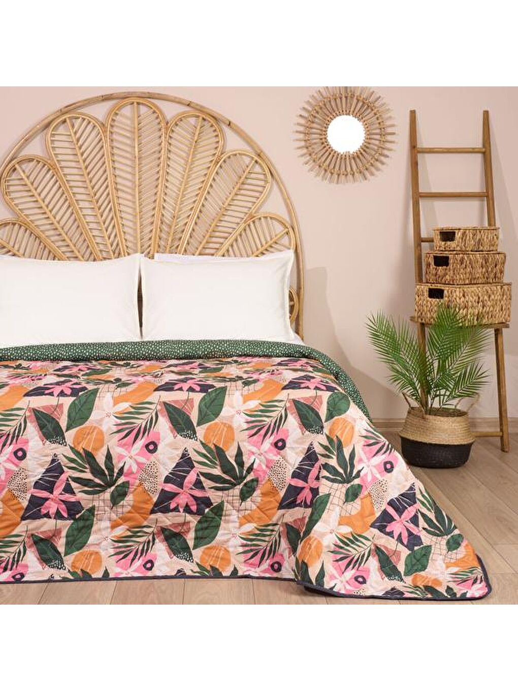 Soft Çağdaş Çiçek Çift Kişilik Yatak Örtüsü - Yeşil - 200x200 cm