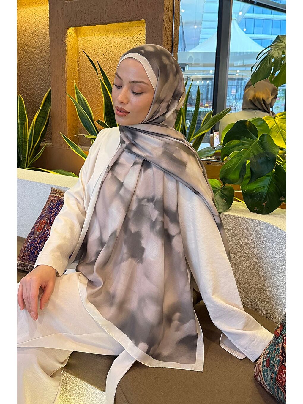 Bej Batik Desen Soft Şal Vizonrengi-2