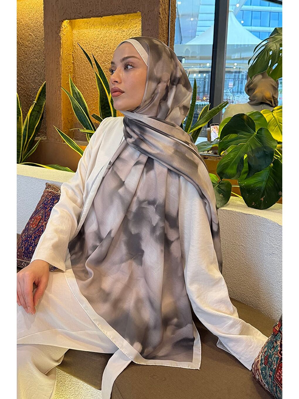 Bej Batik Desen Soft Şal Vizonrengi-3