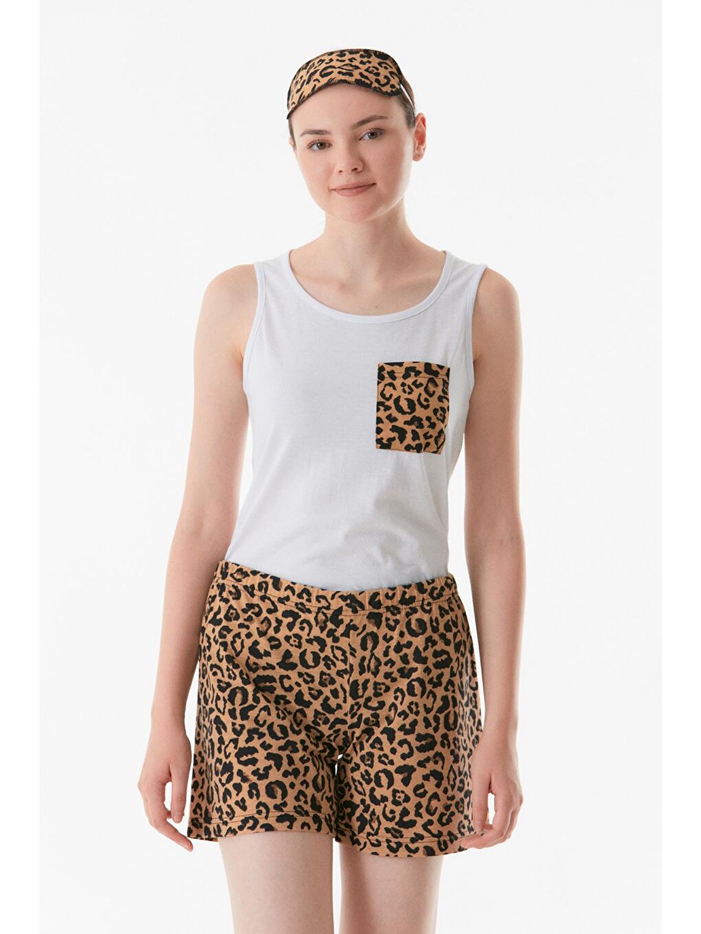 Kahverengi Leopar Desenli Şortlu Pijama Takımı-1