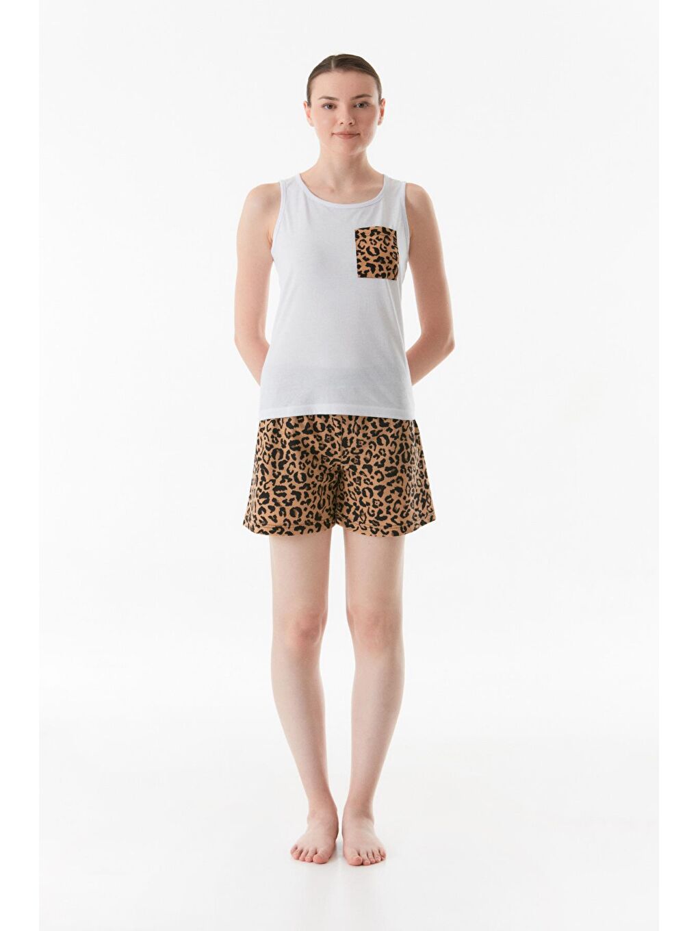 Kahverengi Leopar Desenli Şortlu Pijama Takımı-2