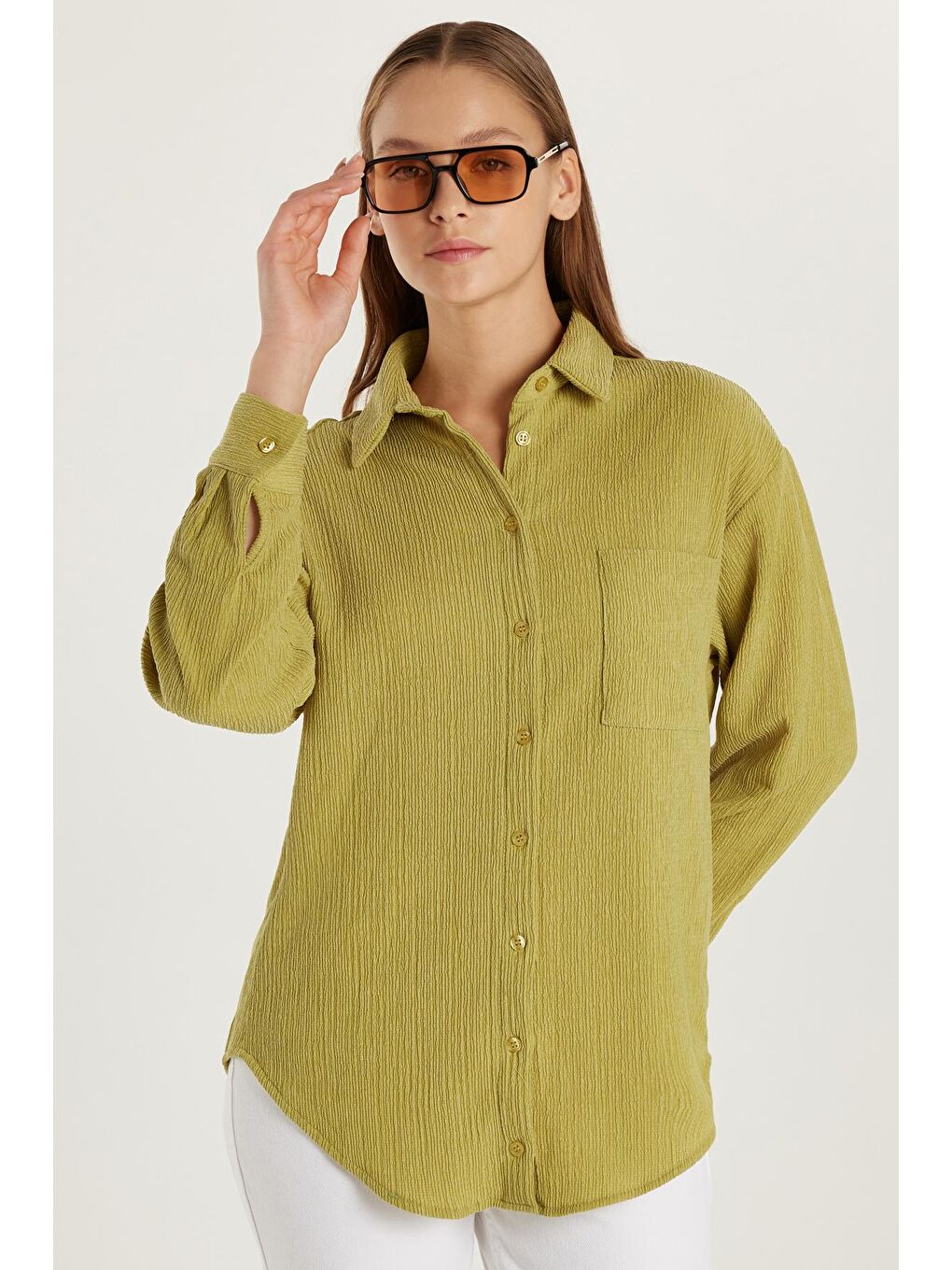 Kadın Relax Fit Rahat Kesim Uzun Kollu Gofre Yeşil Gömlek