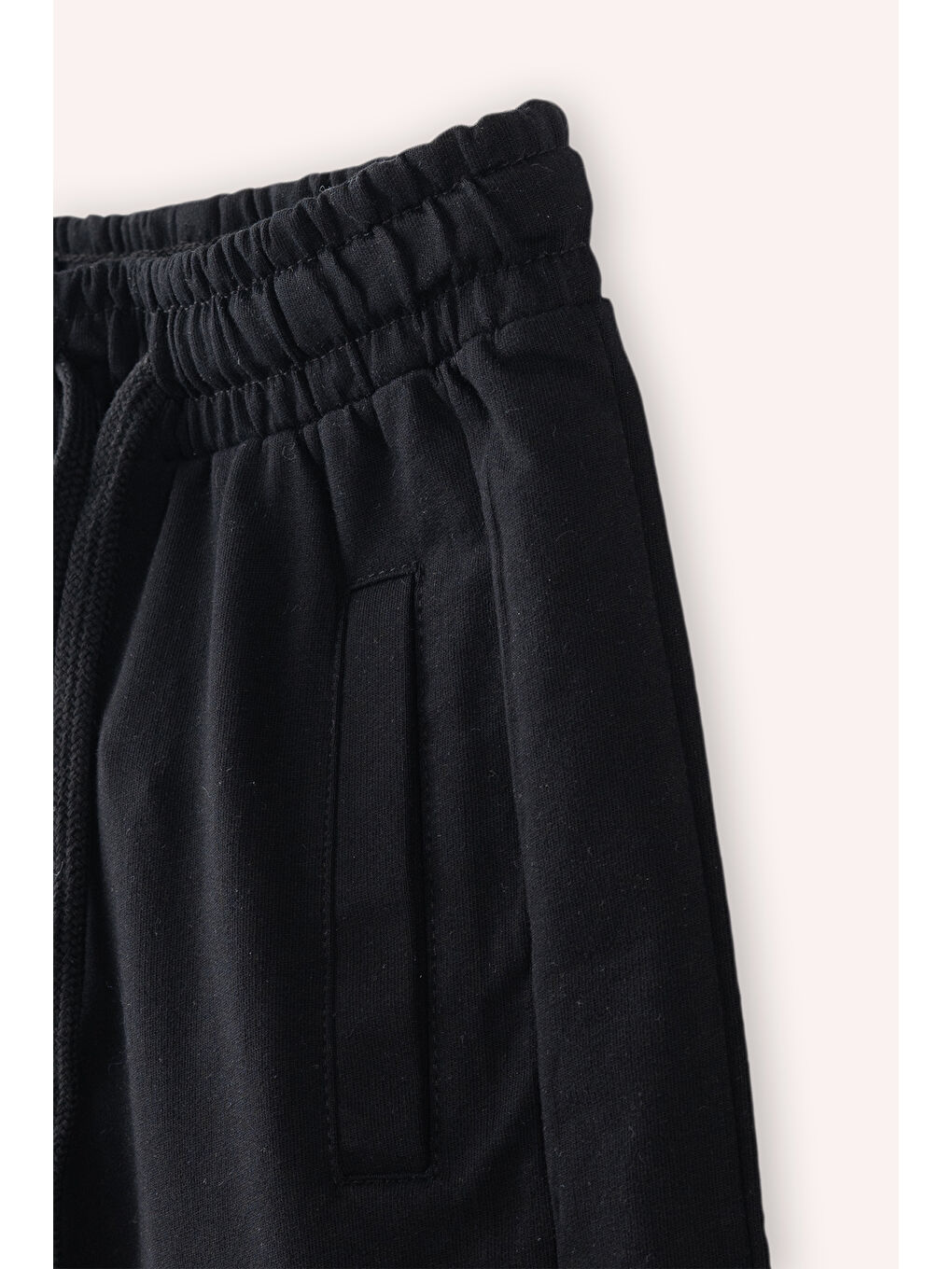 Siyah Erkek Çocuk Şort Ekru-1