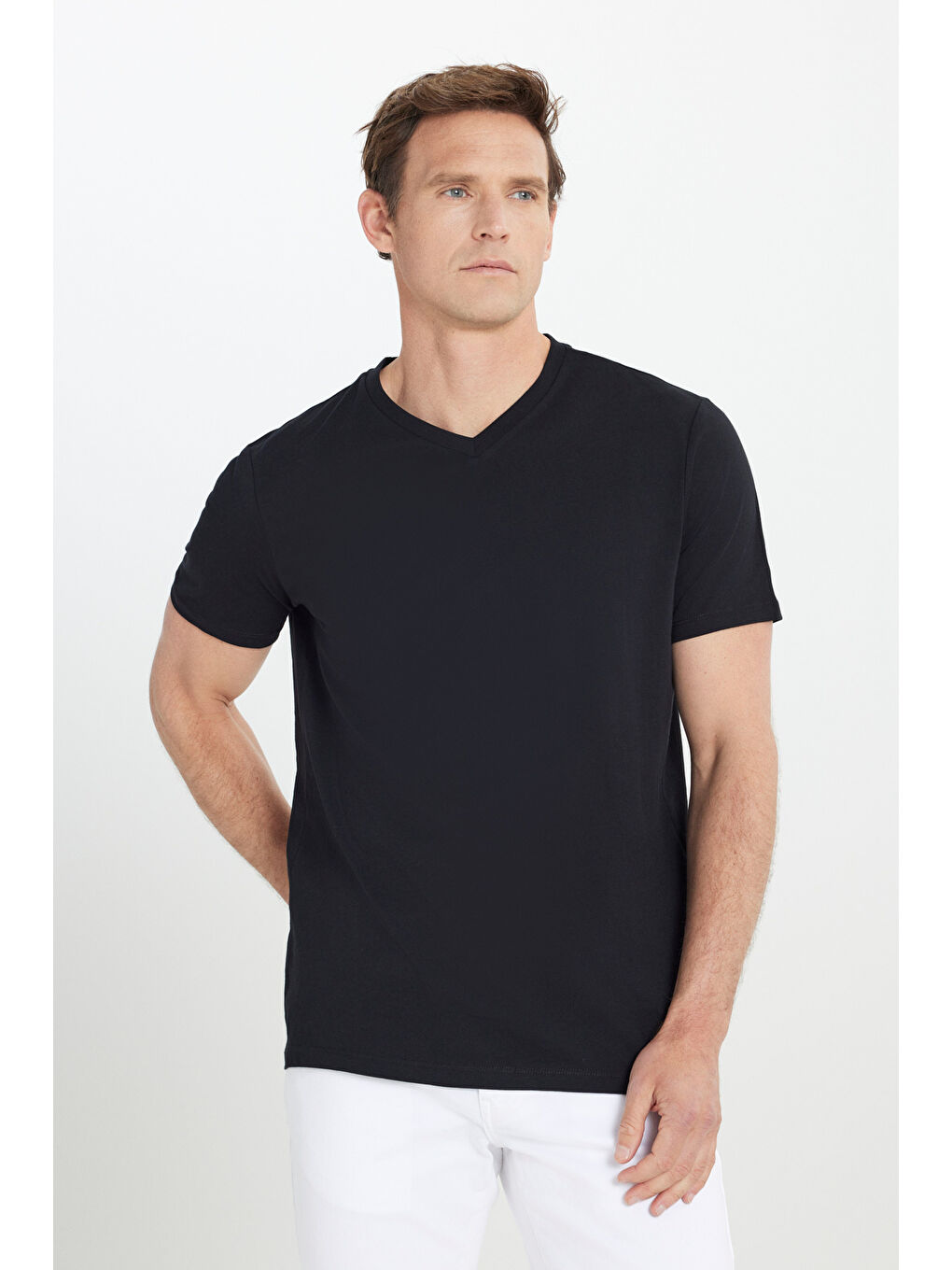 Erkek Siyah Slim Fit Dar Kesim V Yaka Pamuklu V Yaka Kısa Kollu %100 Pamuk Tişört-2