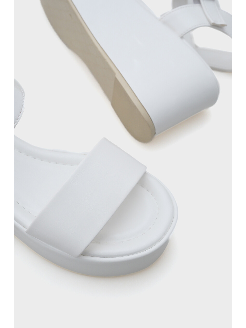 Beyaz Donna Platform Tek Bantlı Kadın Sandalet-4
