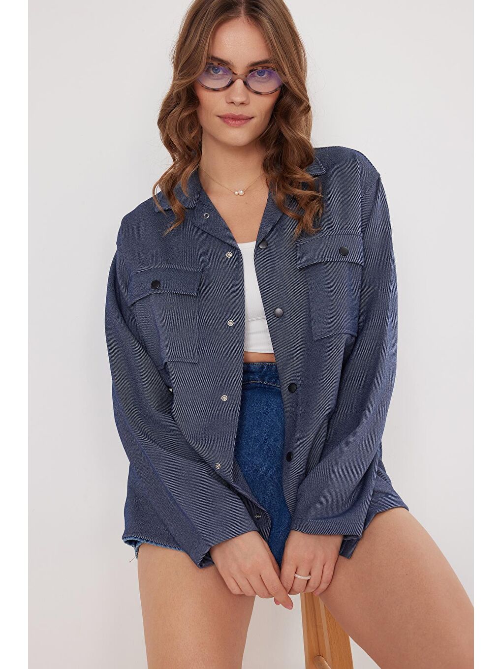 Kadın Relax Fit Rahat Kesim Örme Çift Cepli Lacivert Gömlek