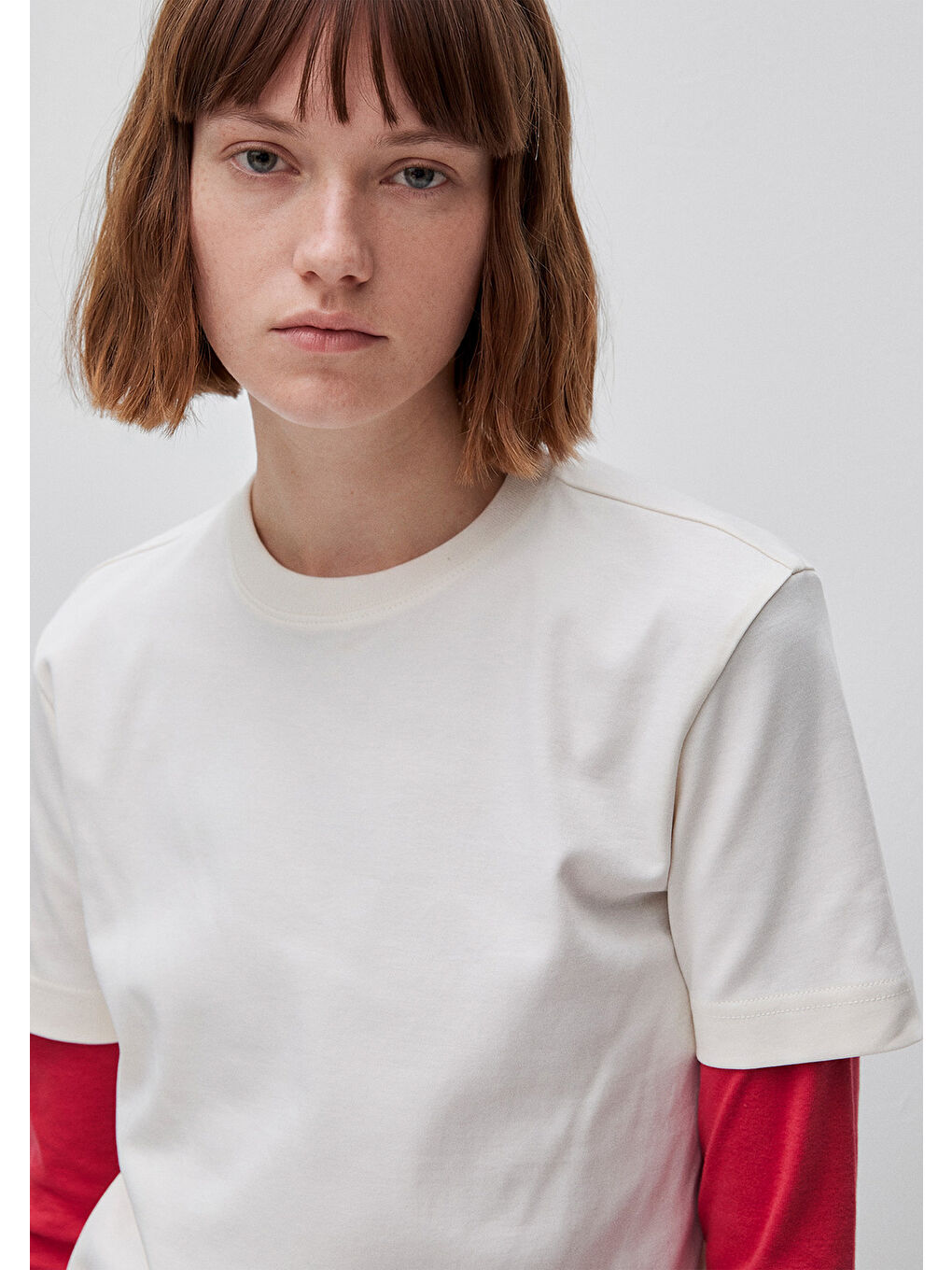 Ekru Kadın Krem %100 Pamuk Etek Ucu Logo Detaylı Bisiklet Yaka T-Shirt-3