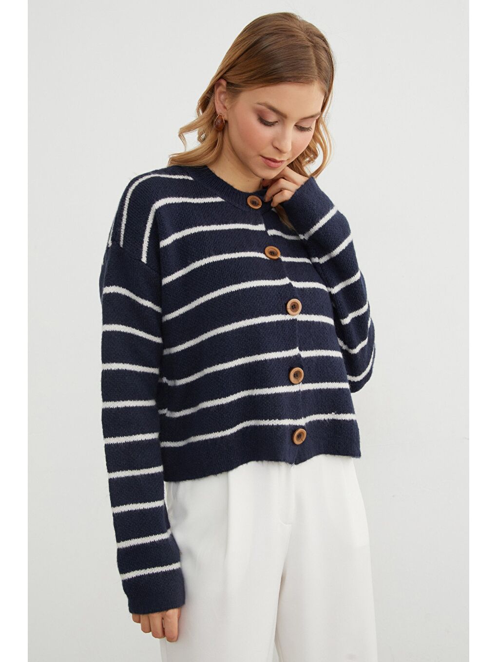 Lacivert Çizgili Düğmeli Triko Hırka-3