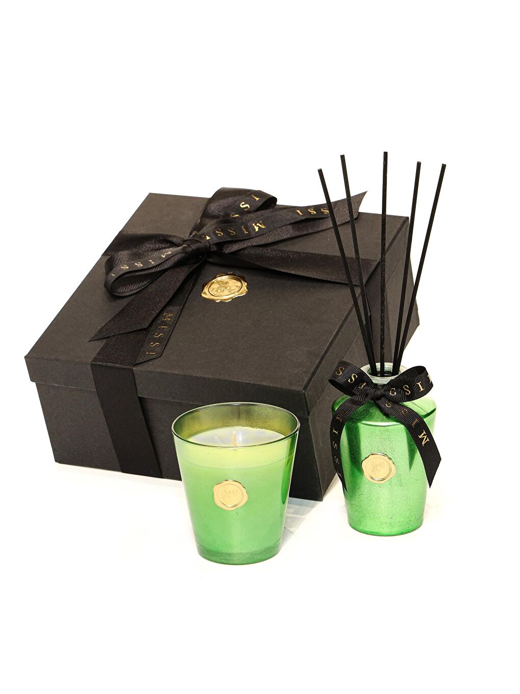 Yılbaşı 130 ml Yeşil Golden Glow Apple& Cinnamon Oda Kokusu Ve Vegan Mum Hediye Seti (Dekoratif Hedi