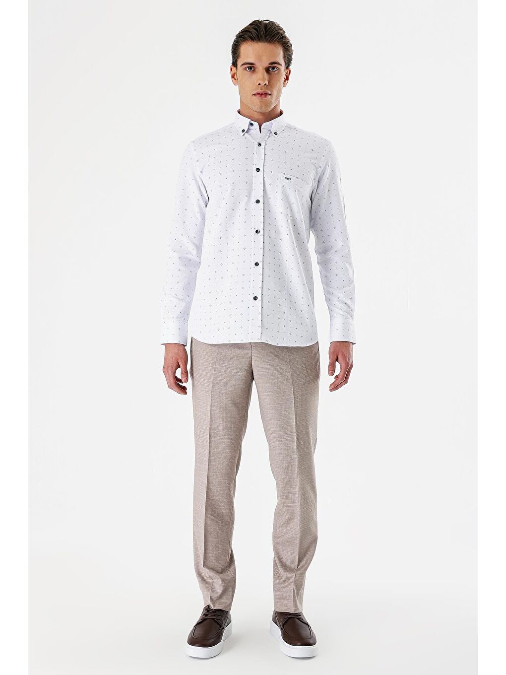 Beyaz Uzun Kollu Baskılı Armürlü Düğmeli Yaka Cepli Pamuklu Comfort Fit Gömlek 1004235166-4