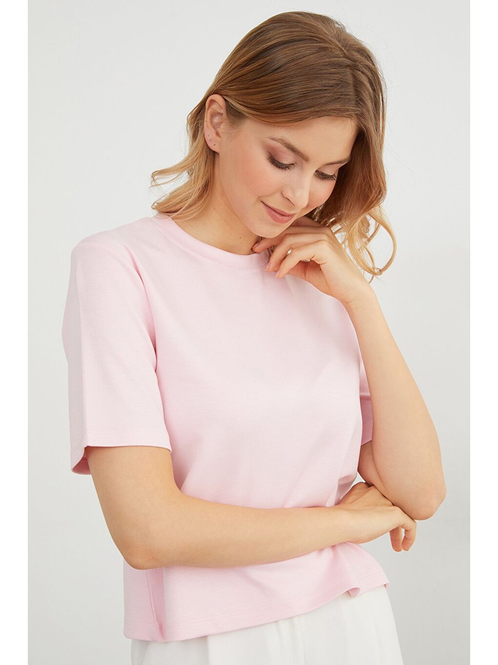 Pembe Basic Bisiklet Yaka Modal Tişört-3