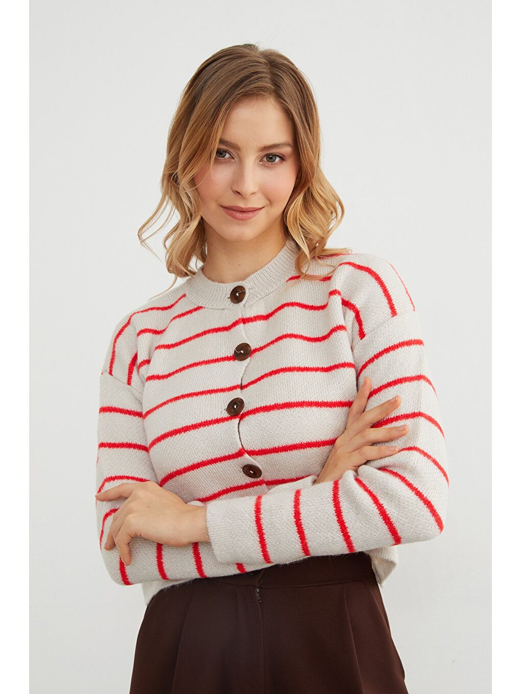 Bej Çizgili Düğmeli Triko Hırka-2