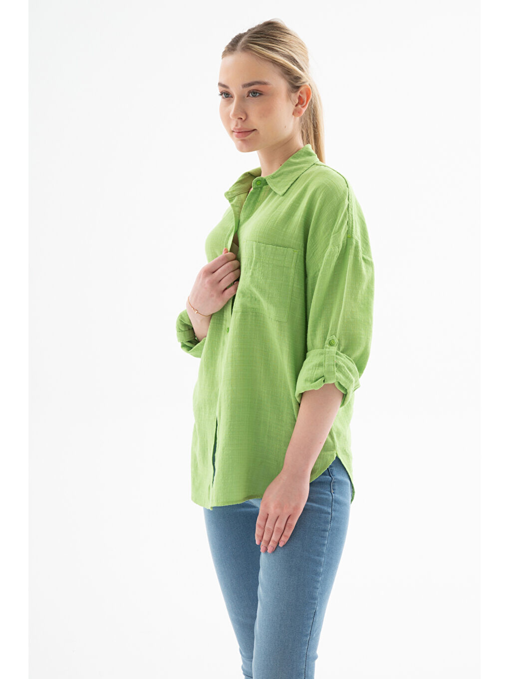 Yeşil Pamuklu Regular Fit Önü Kısa Arkası Uzun Tek Cepli Gömlek 25Y0245K1-2