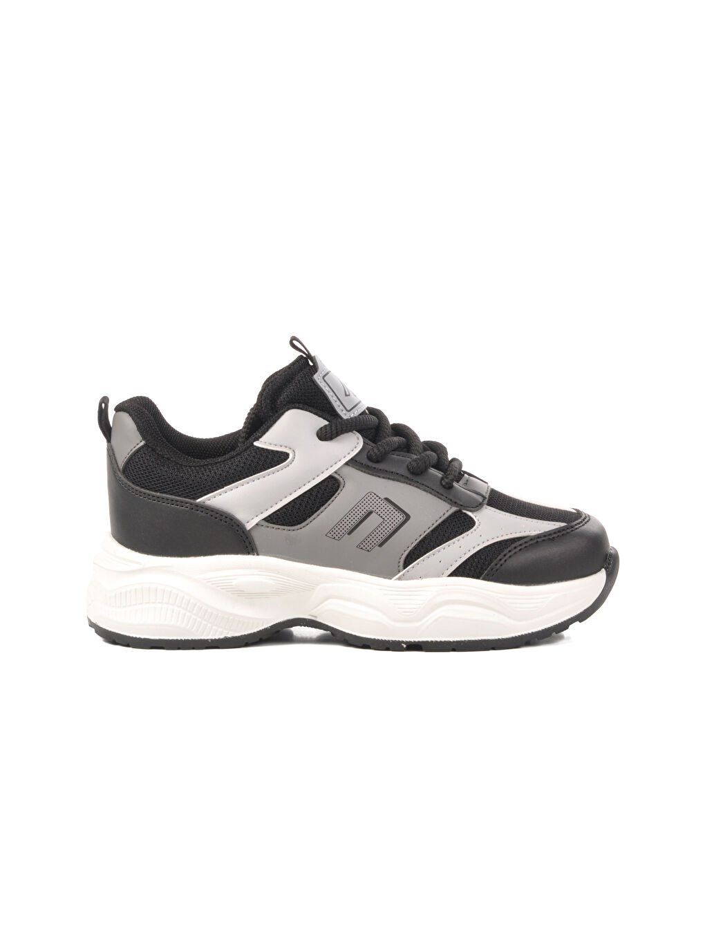 Siyah Fileli Hafif Hava Alabilen Erkek Çocuk Spor Ayakkabı Birian F