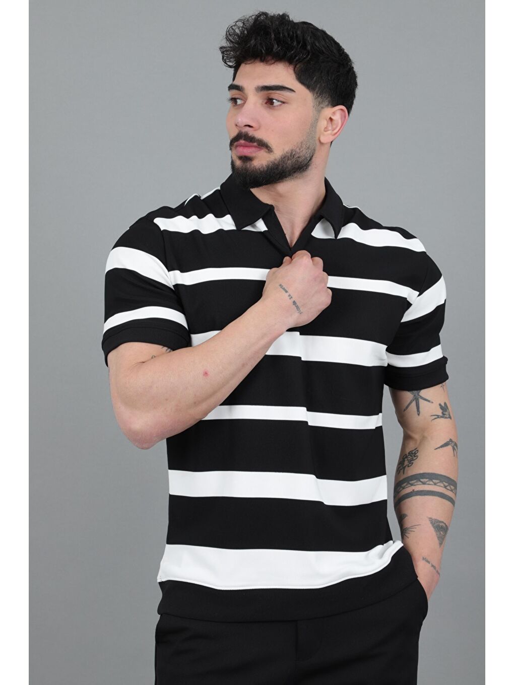 Siyah Çift Renk Çizgili Apaç Yaka Tişört GP 1042_30494-2