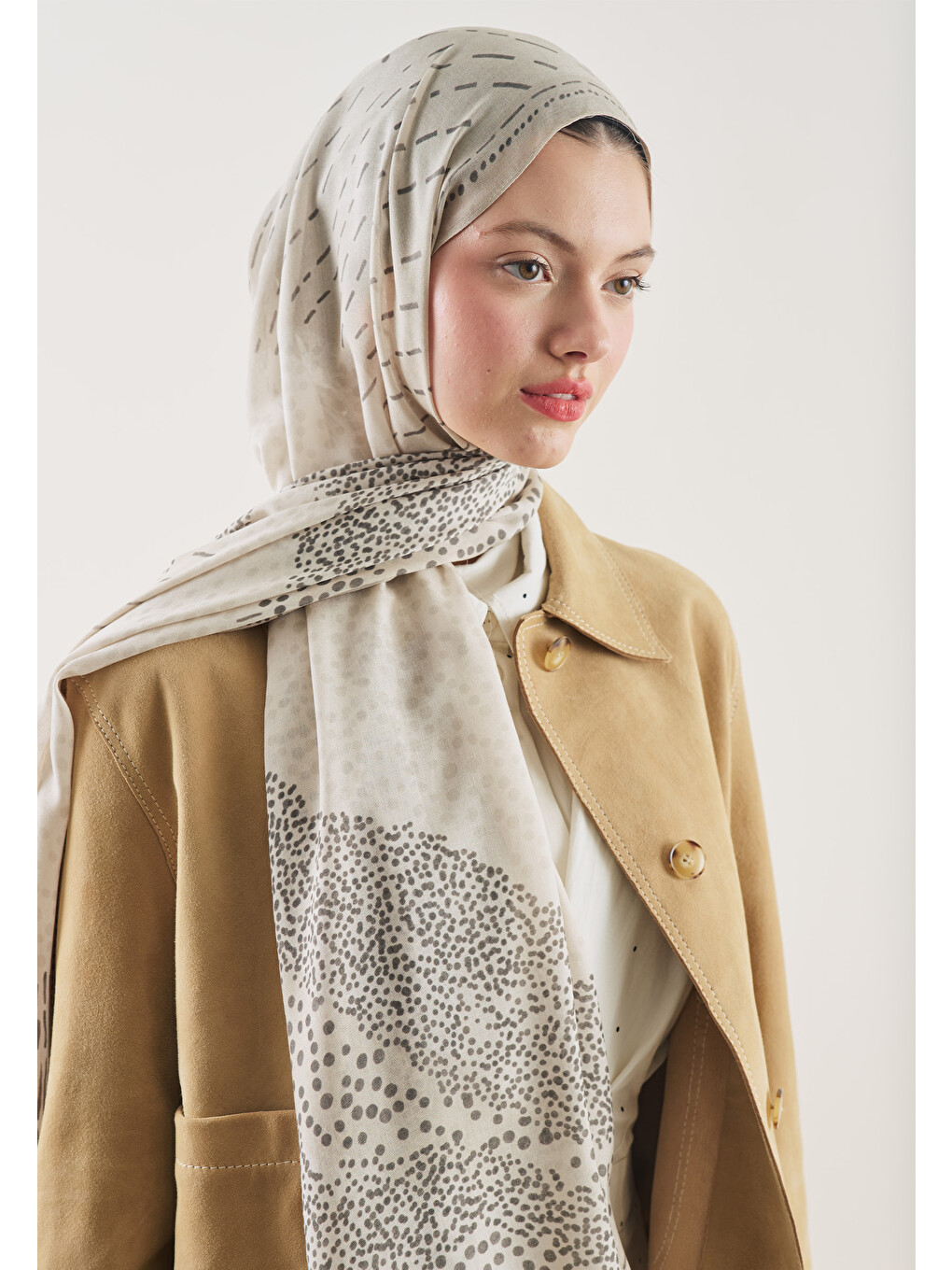 Dot Elegance Desen Rami Şal Bej-1