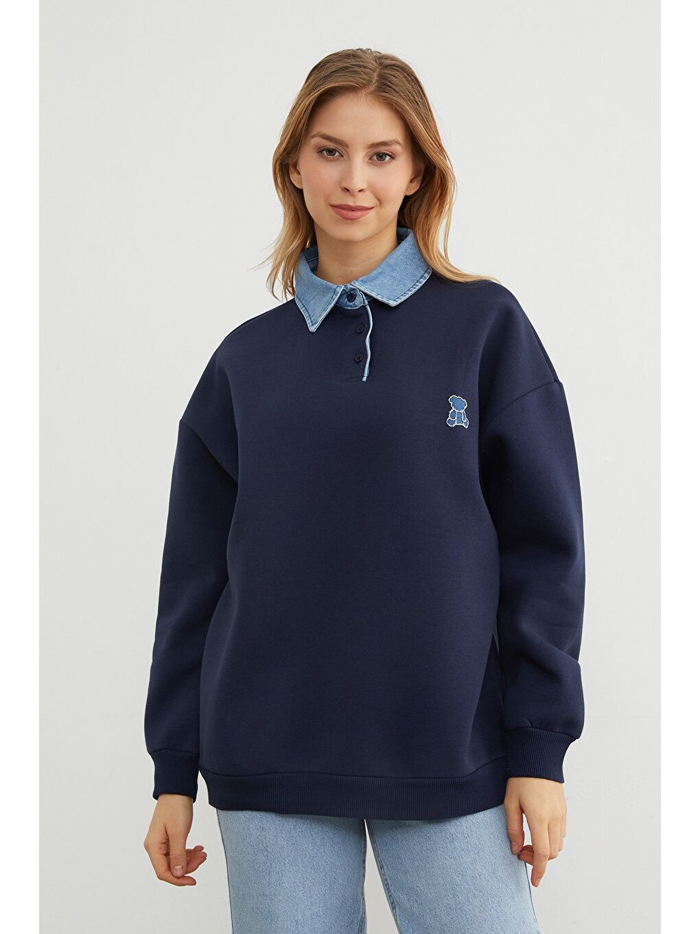Lacivert 3 İplik Ayıcık Nakışlı Polo Yaka Denim Detaylı Sweatshirt