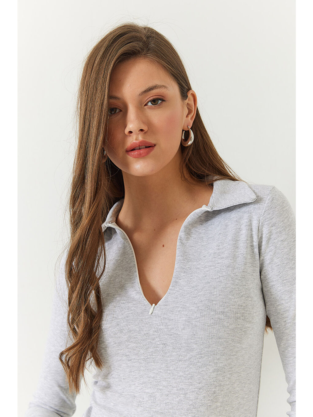 Gri Kadın Polo Yaka Fermuarlı Bluz-3