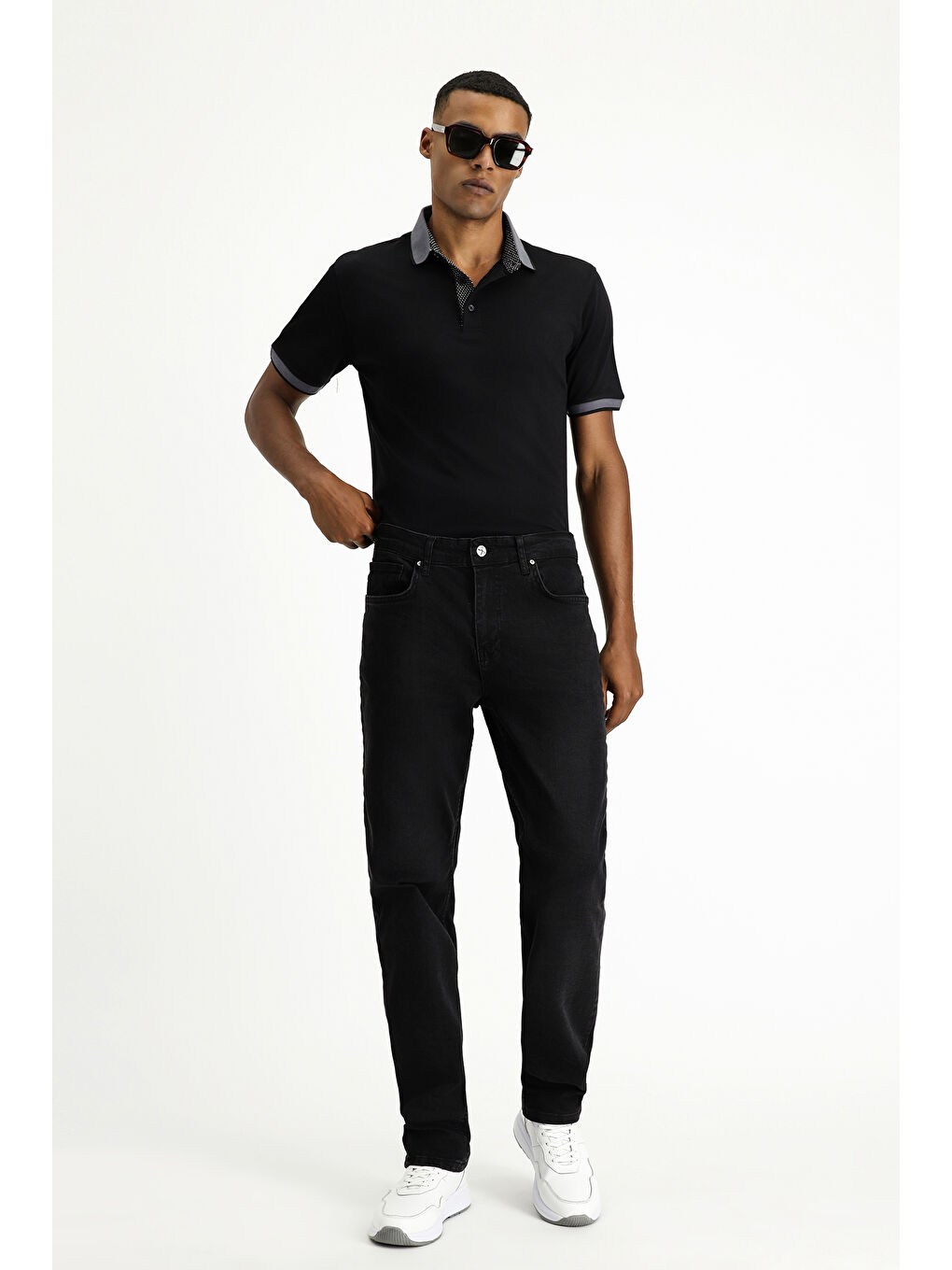 Siyah Slim Fit Dar Kesim Elastanlı Denim Pantolon-1