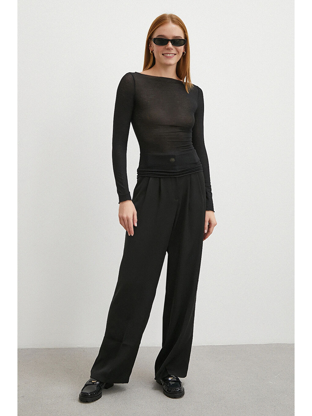 Beli Lastikli Pileli Geniş Paça Pantolon Siyah-3