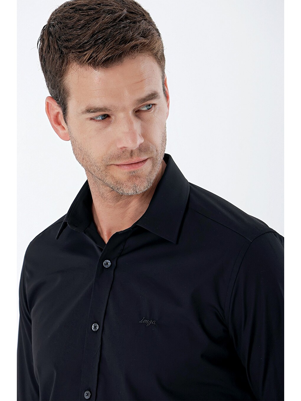 Siyah Uzun Kollu Bez Ayağı Sert Yaka Cepsiz Pamuklu Basic Slim Fit Dar Kesim Gömlek 1004235357-5