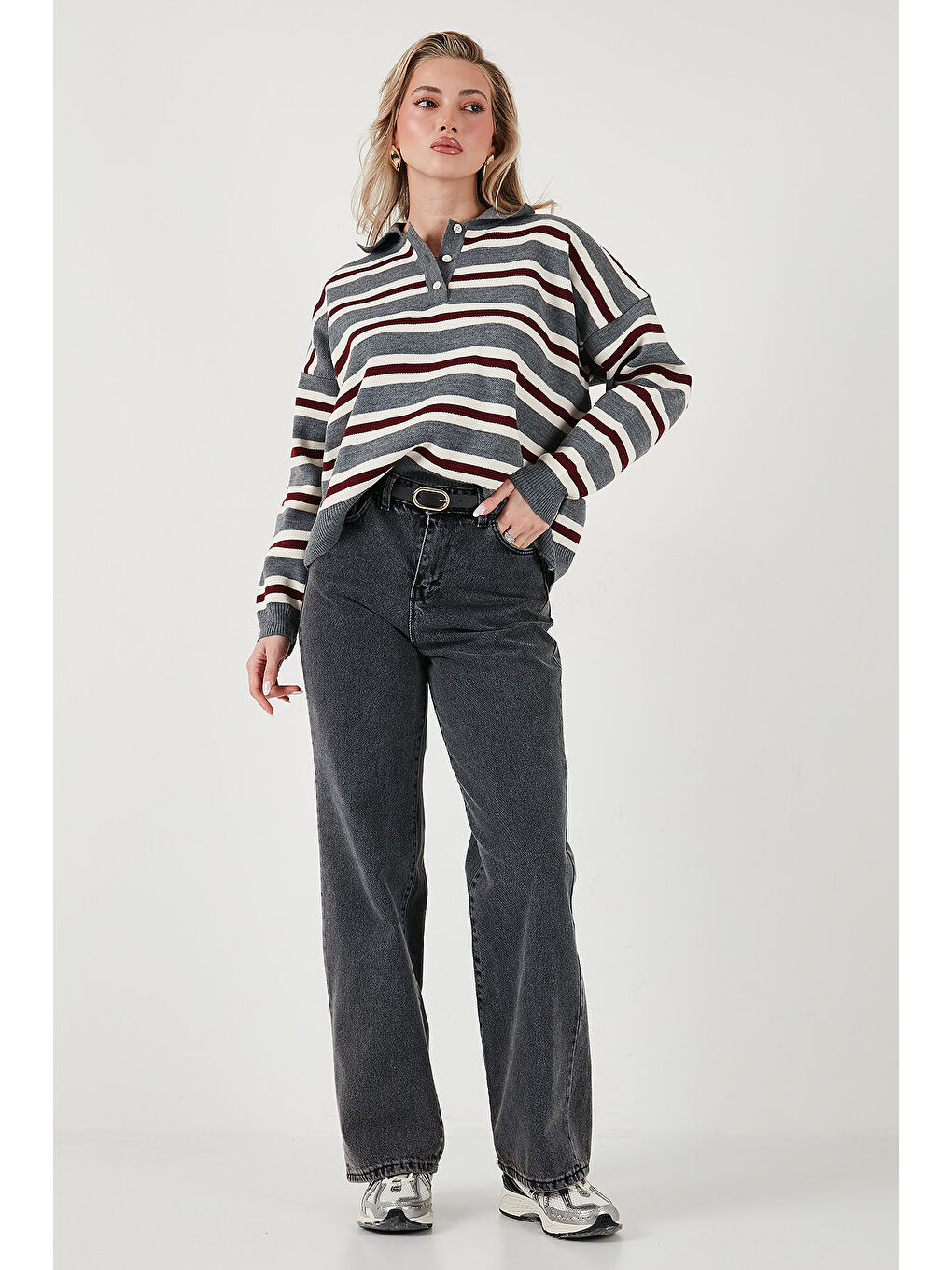 Gri Çizgili Oversize Fit Düğmeli Polo Yaka Kazak 4615259-1